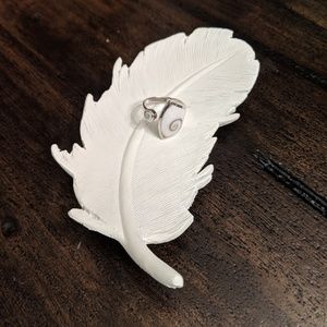 Sterling silver ring (stamped 925)